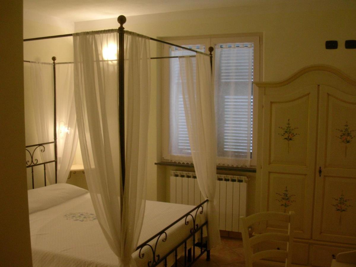 B&B Oasi Verde คอร์วารา ภายนอก รูปภาพ