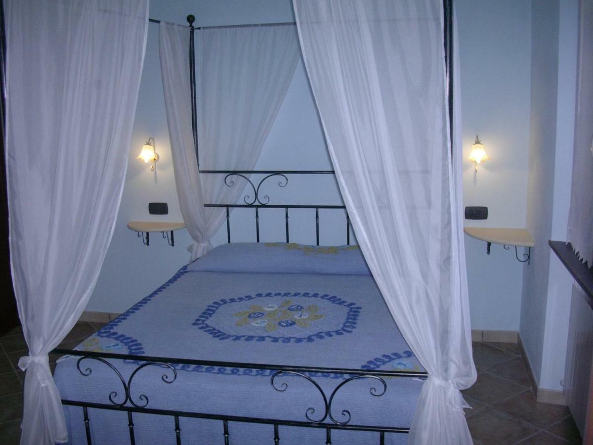 B&B Oasi Verde คอร์วารา ภายนอก รูปภาพ
