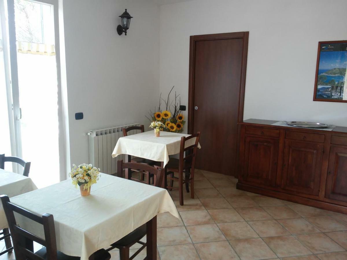 B&B Oasi Verde คอร์วารา ภายนอก รูปภาพ
